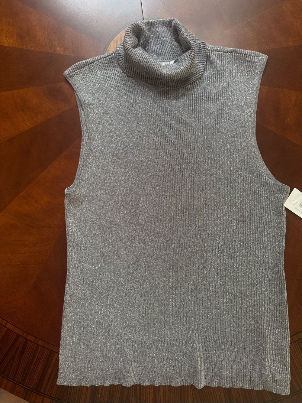 Sleeveless Turtleneck Knit Top - Gray